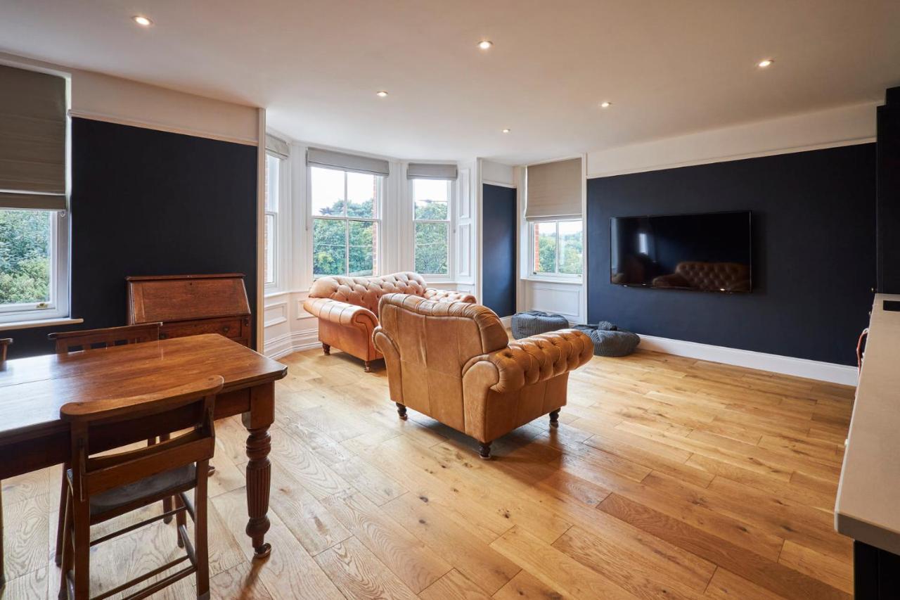 Apartment Host & - 1895 At Whitby
